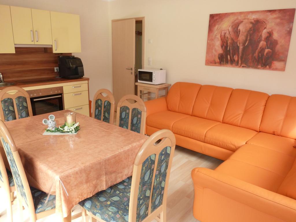 Vronis Landhaus Apartments Hüttau 客房 照片