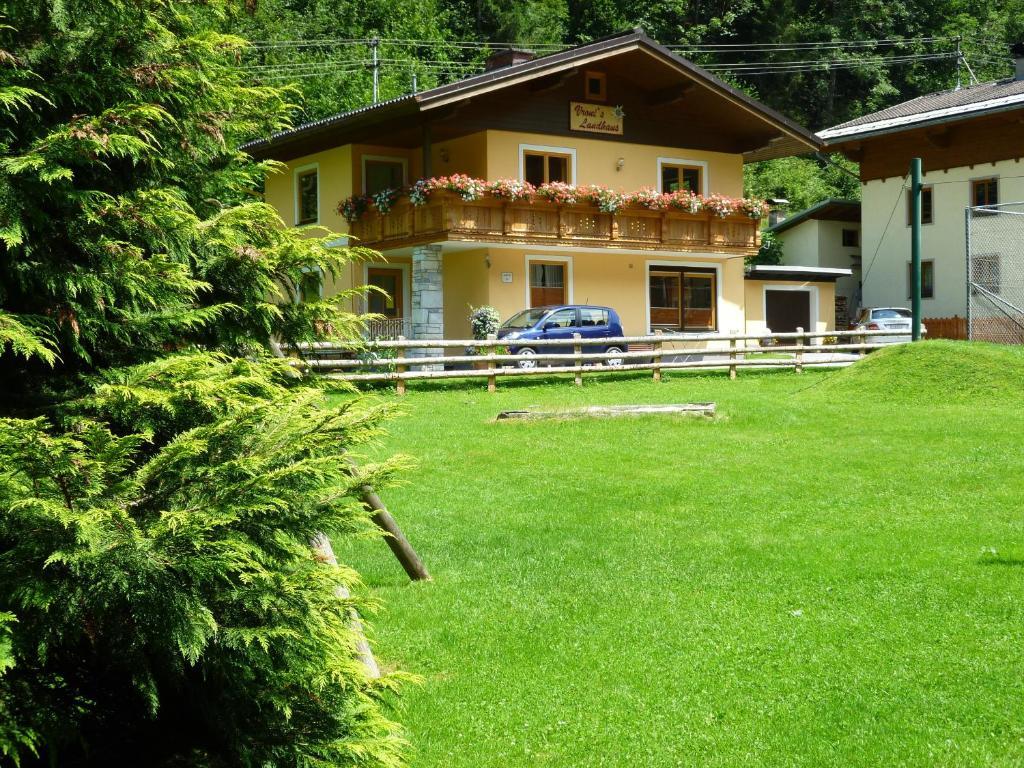 Vronis Landhaus Apartments Hüttau 外观 照片